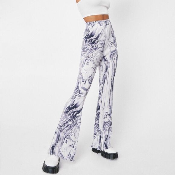 NWT Nasty Gal Tie Dye Print Plisse High Waisted Flare Pants - Picture 1 of 12